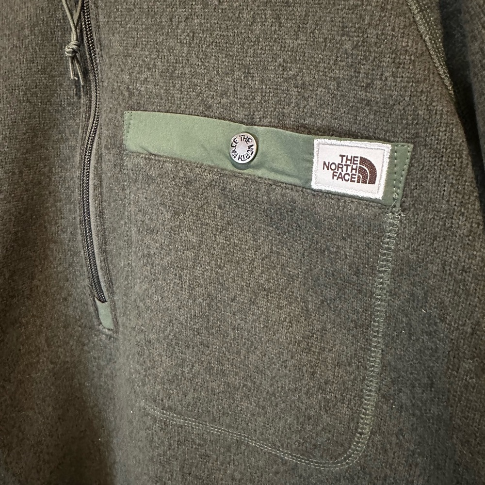 The North Face Forest Green and Dark Gray Fleece